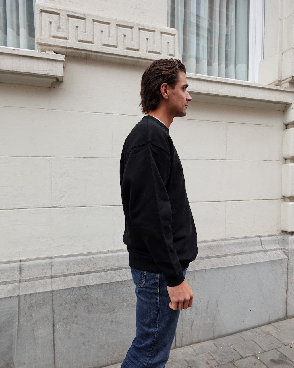 S10 - OVERSIZED SWEATSHIRT