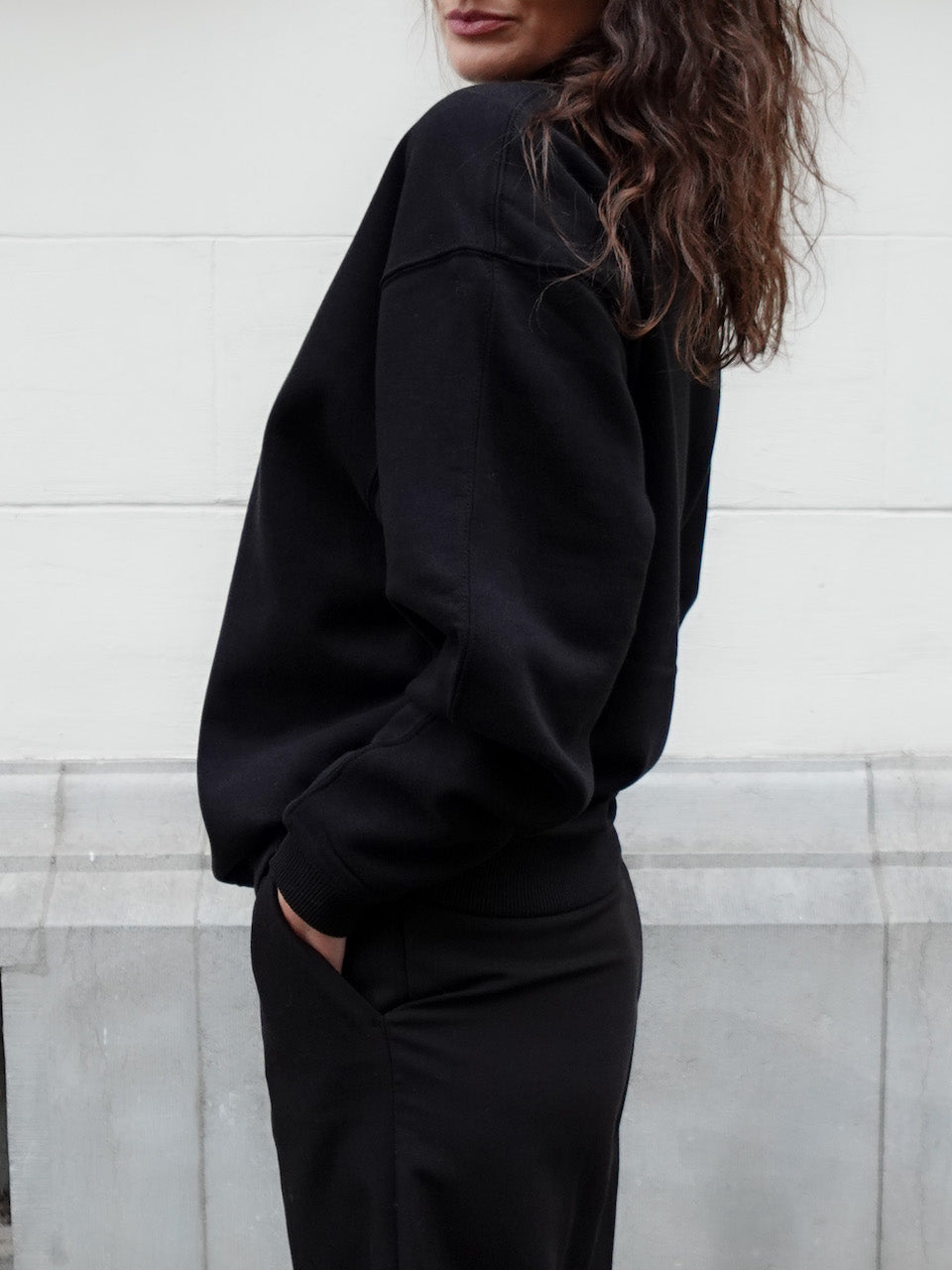 S10 - OVERSIZED SWEATSHIRT